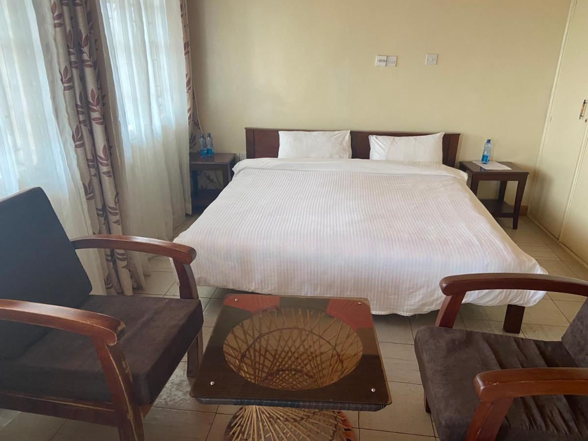 Kiamuturi Ranges View Lodge Staycation מראה חיצוני תמונה